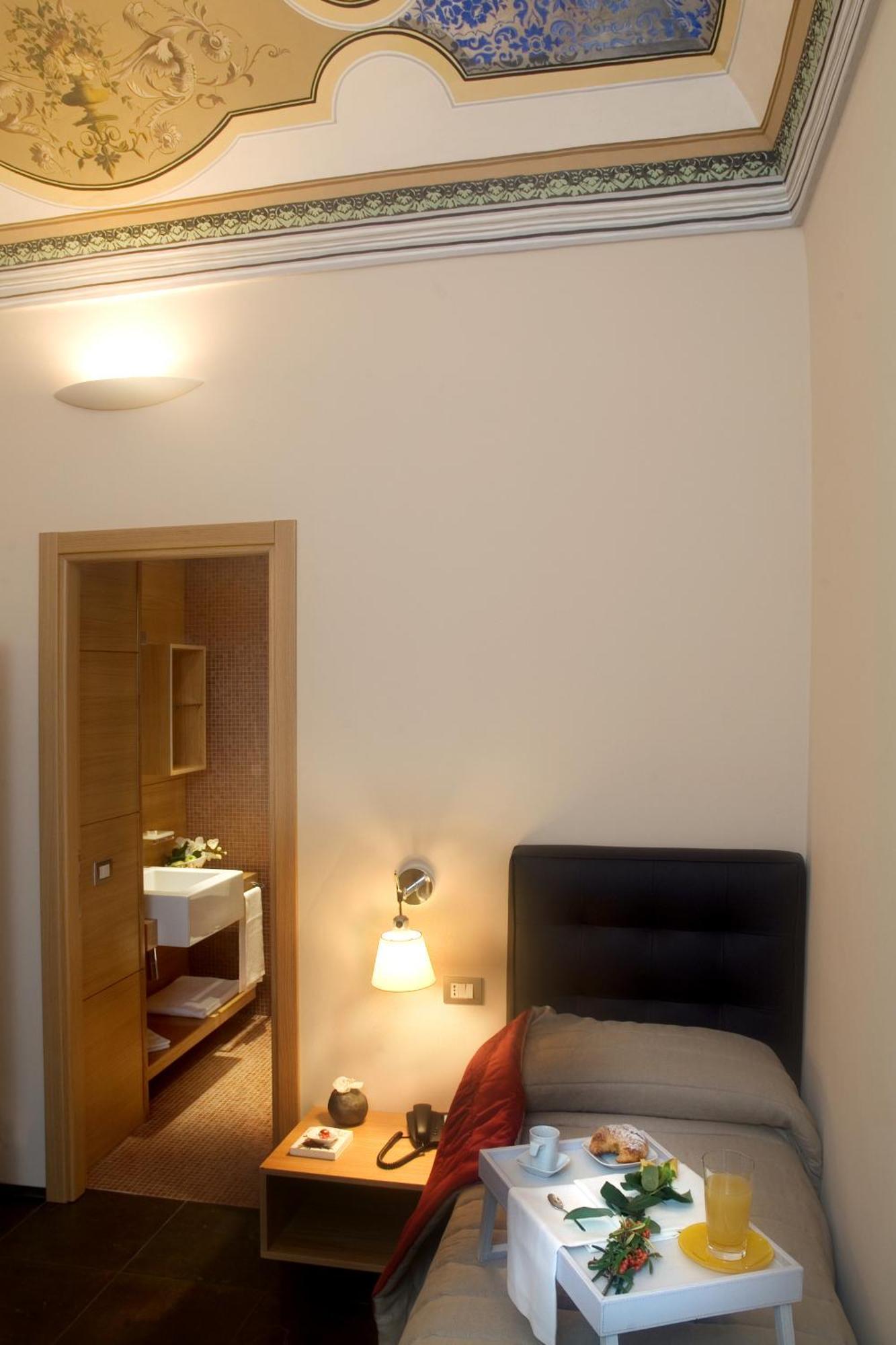 Hotel Novecento شيكلي المظهر الخارجي الصورة
