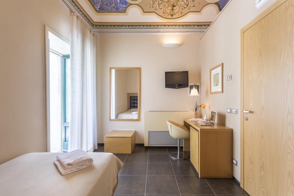 Hotel Novecento شيكلي المظهر الخارجي الصورة