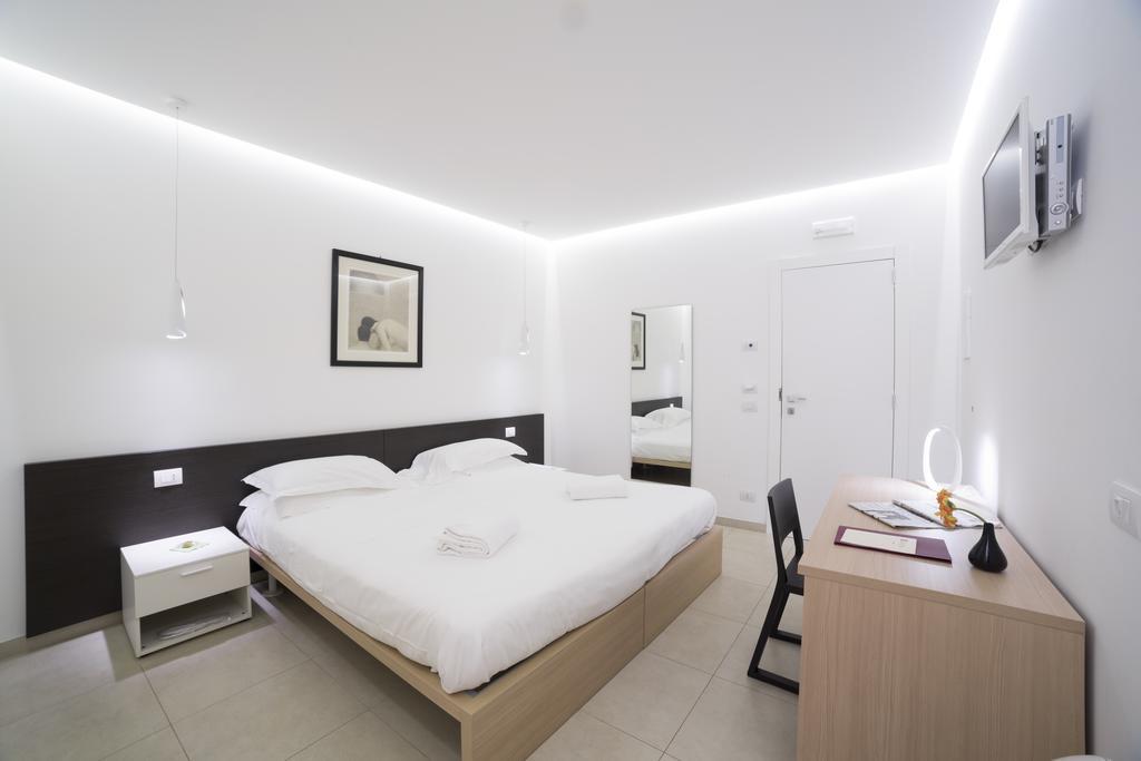 Hotel Novecento شيكلي المظهر الخارجي الصورة