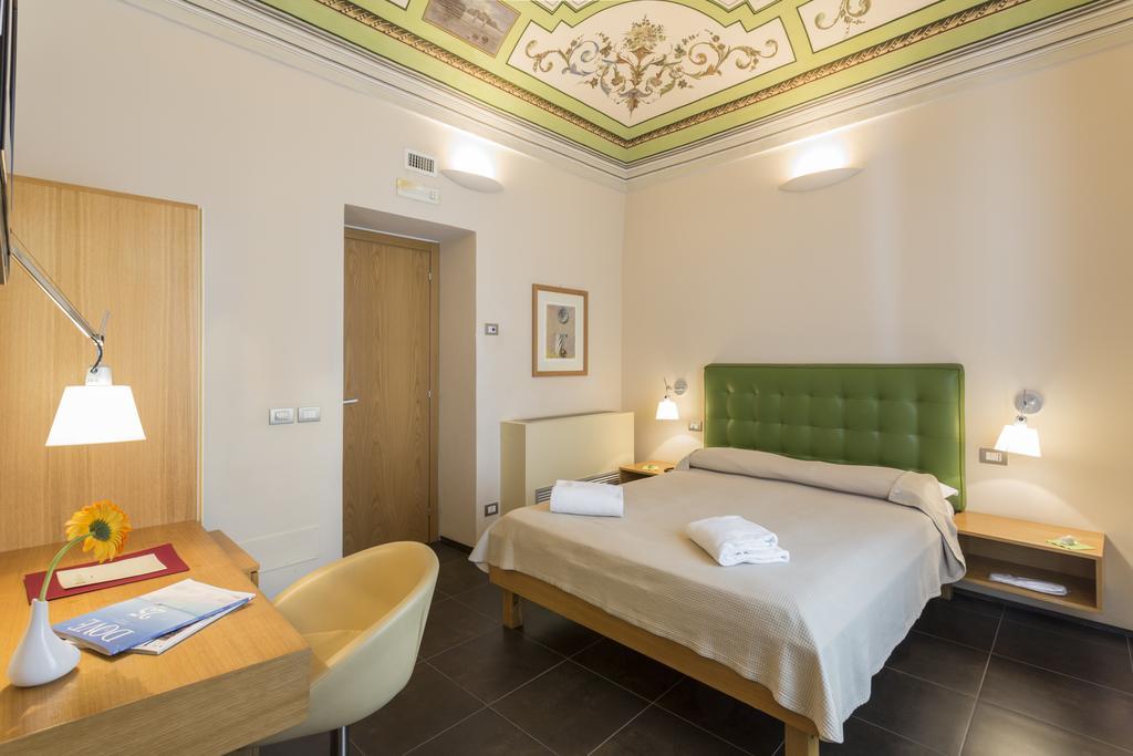 Hotel Novecento شيكلي المظهر الخارجي الصورة