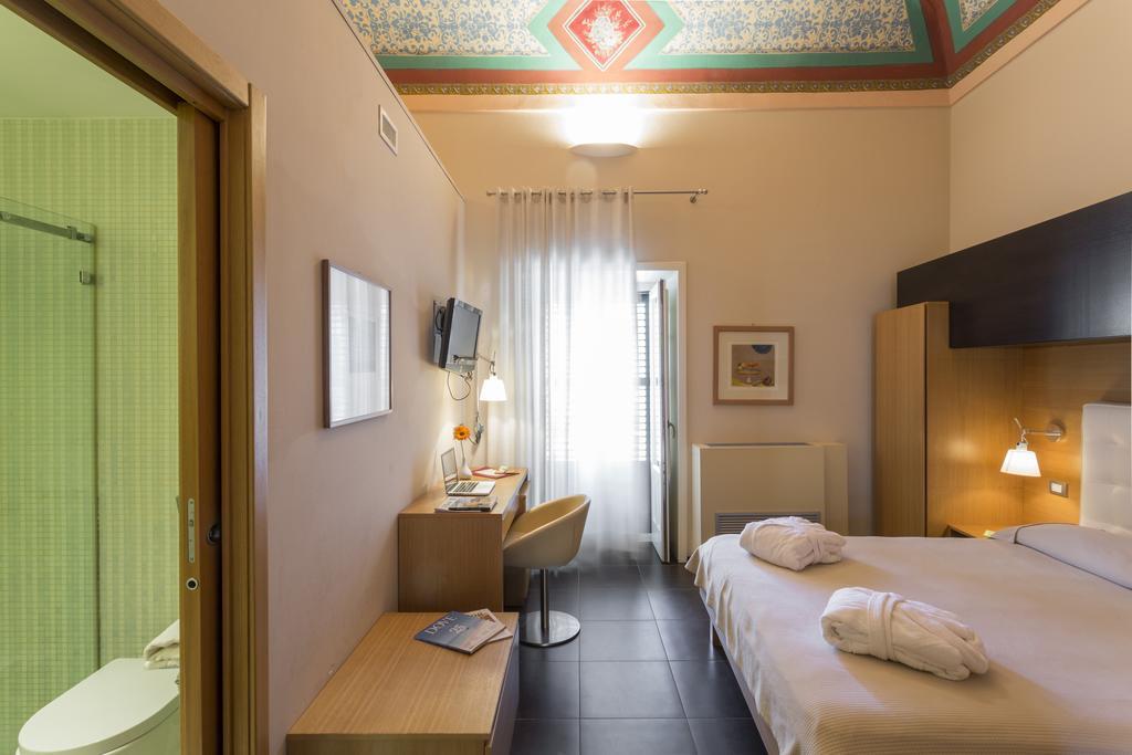 Hotel Novecento شيكلي المظهر الخارجي الصورة