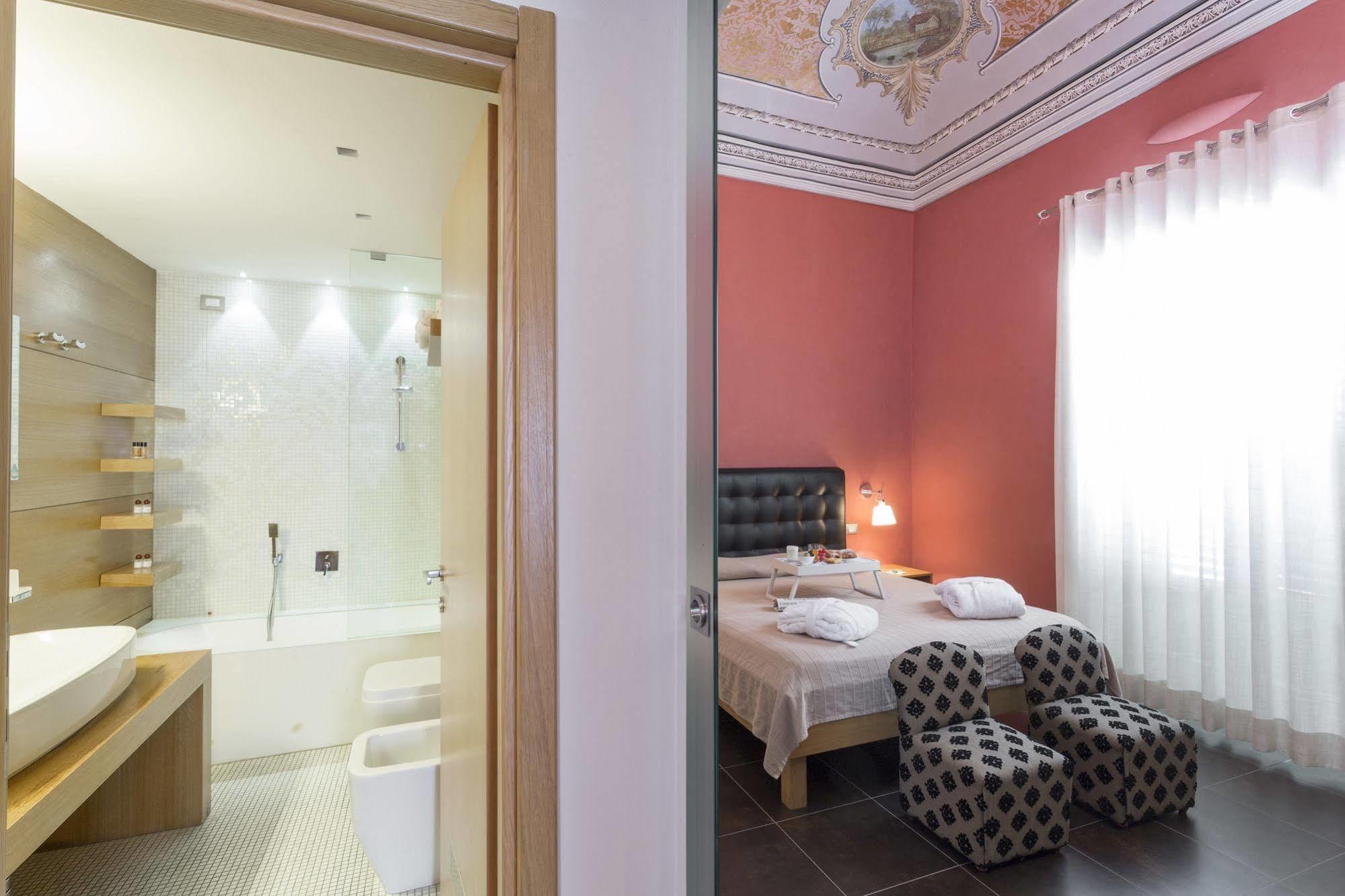 Hotel Novecento شيكلي المظهر الخارجي الصورة