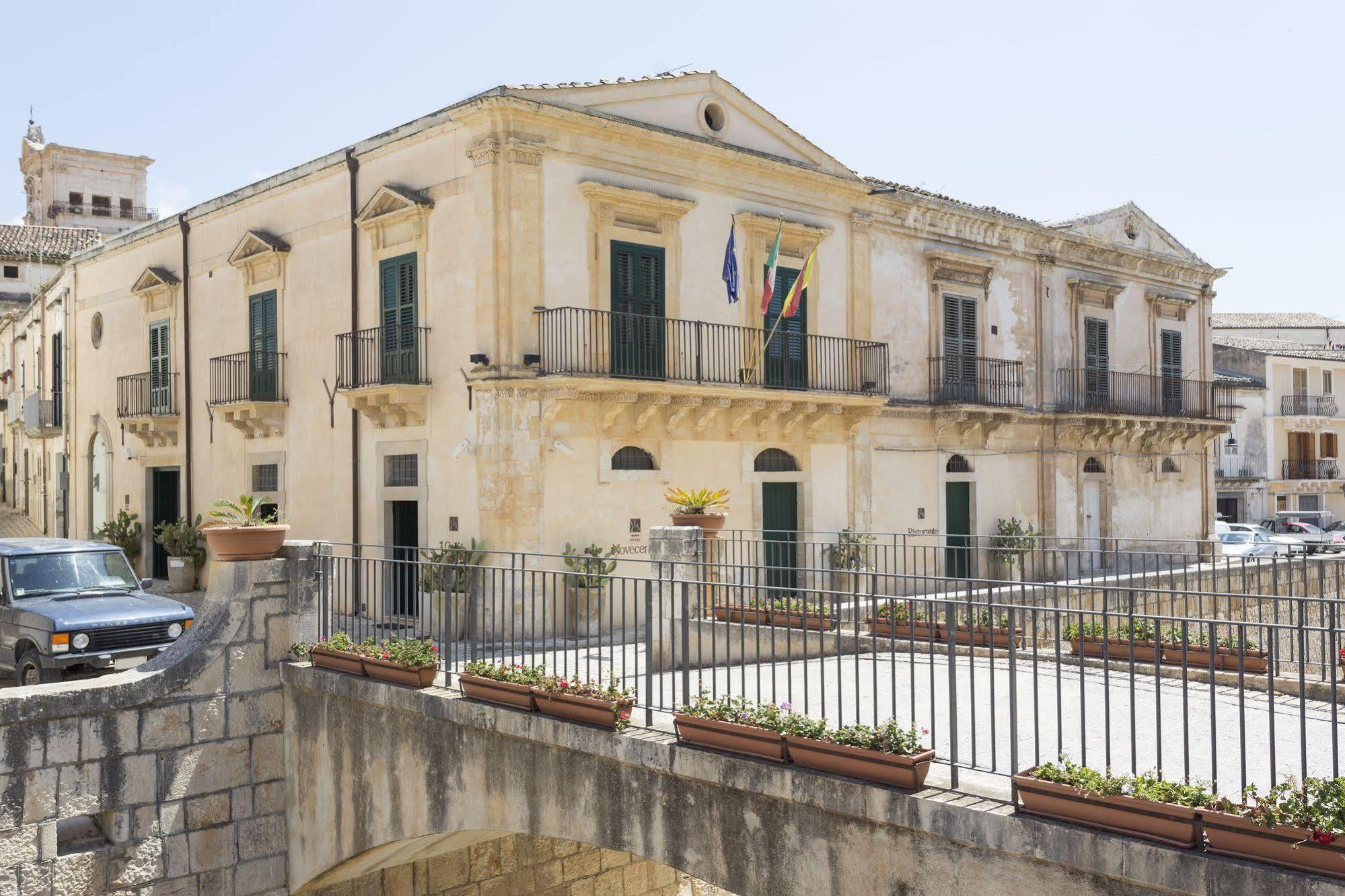 Hotel Novecento شيكلي المظهر الخارجي الصورة